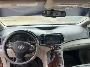 Toyota Venza 2010 Red
