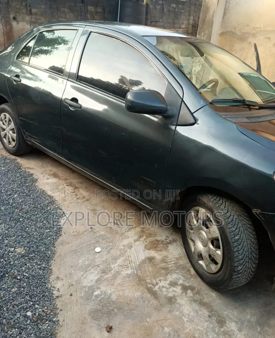 Toyota Yaris 2008 Black