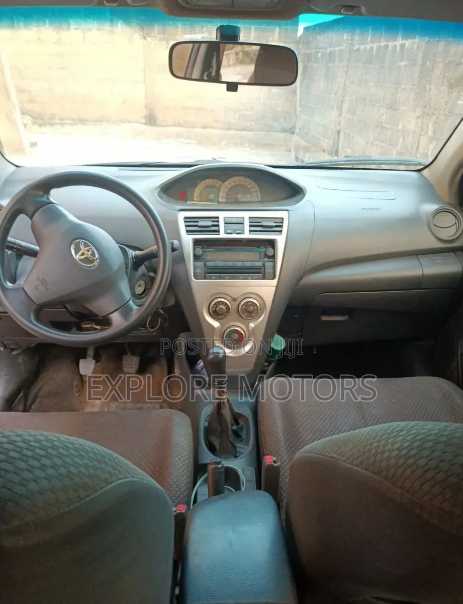 Toyota Yaris 2008 Black