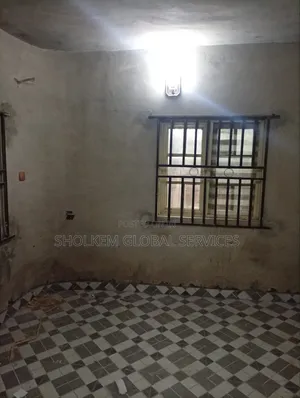 3bdrm Apartment in Fagba for rent