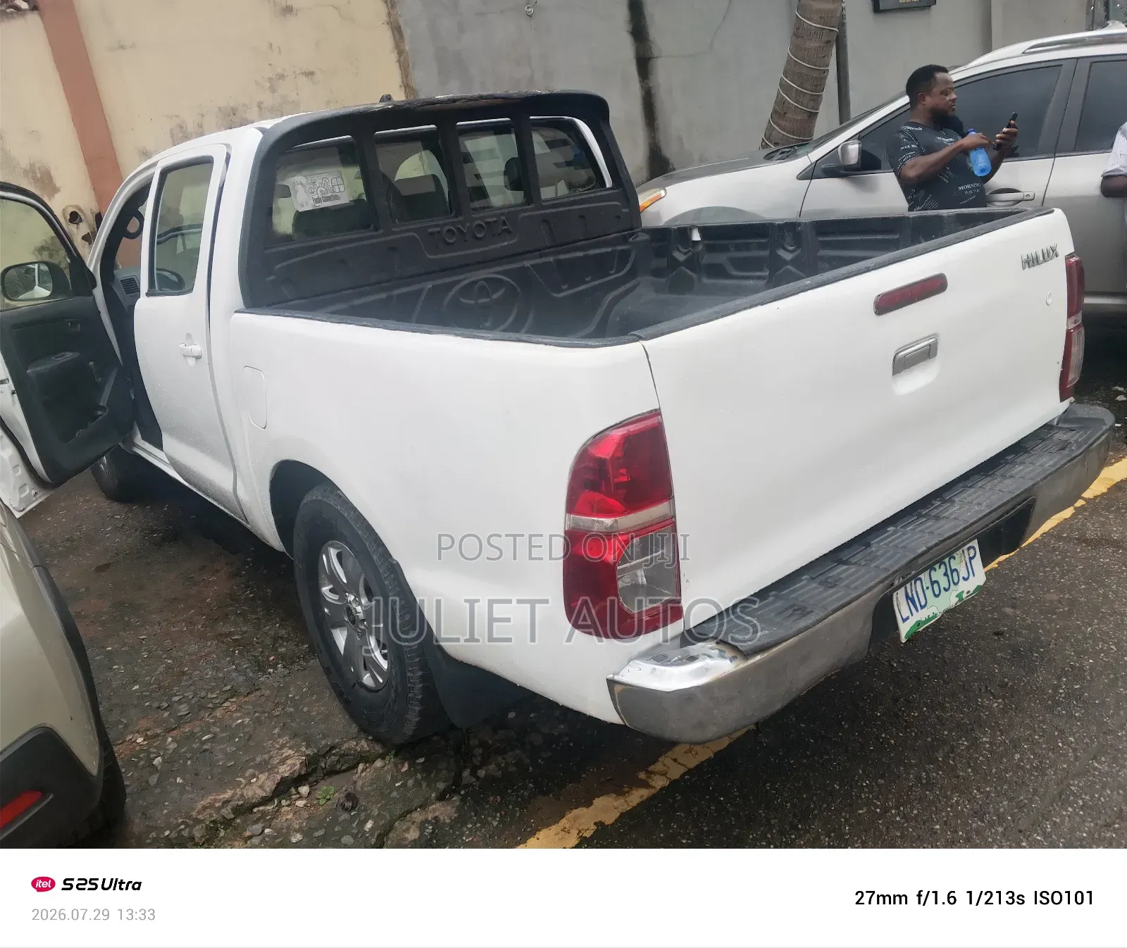 Toyota Hilux 2012 White