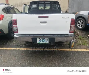 Toyota Hilux 2012 White