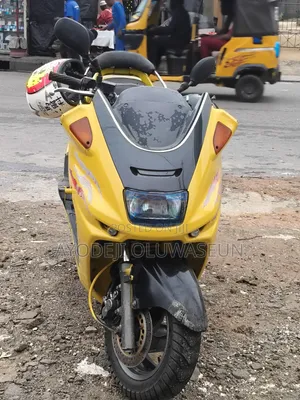Yamaha Majesty 2005 Yellow