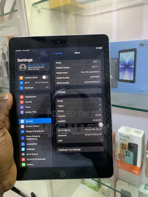 Apple iPad 9.7 128 GB Black