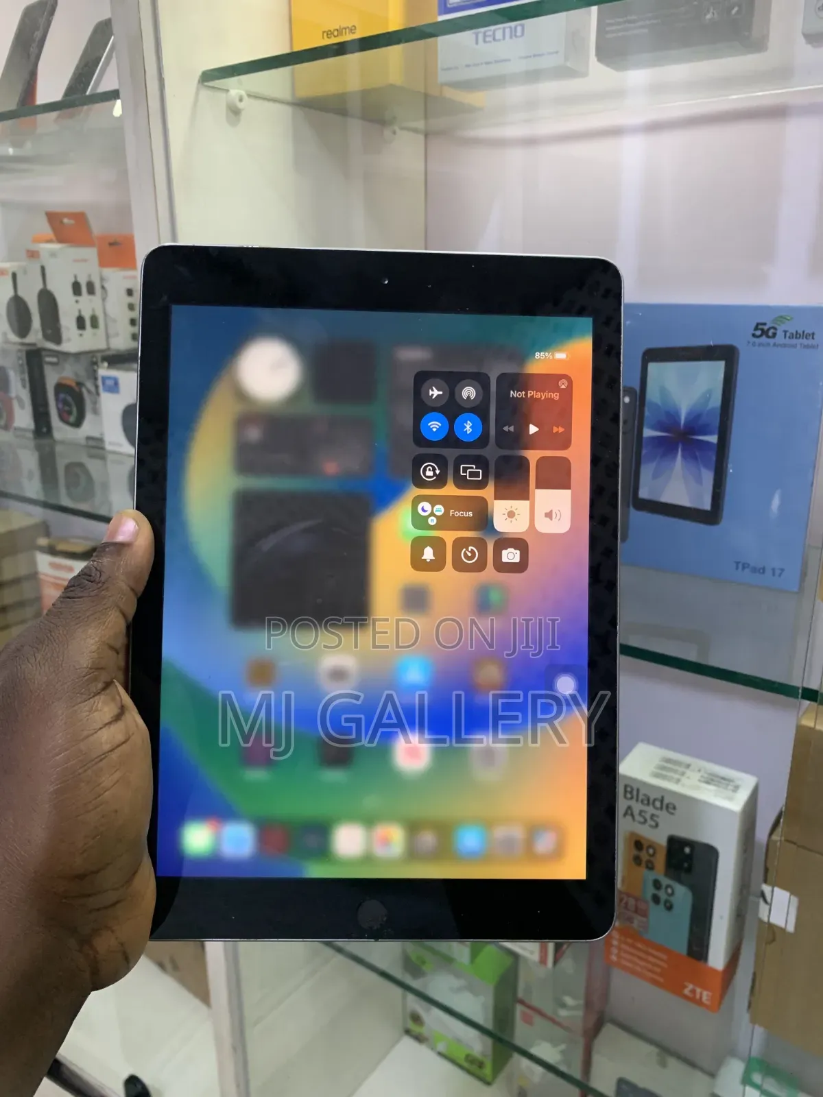 Apple iPad 9.7 128 GB Black