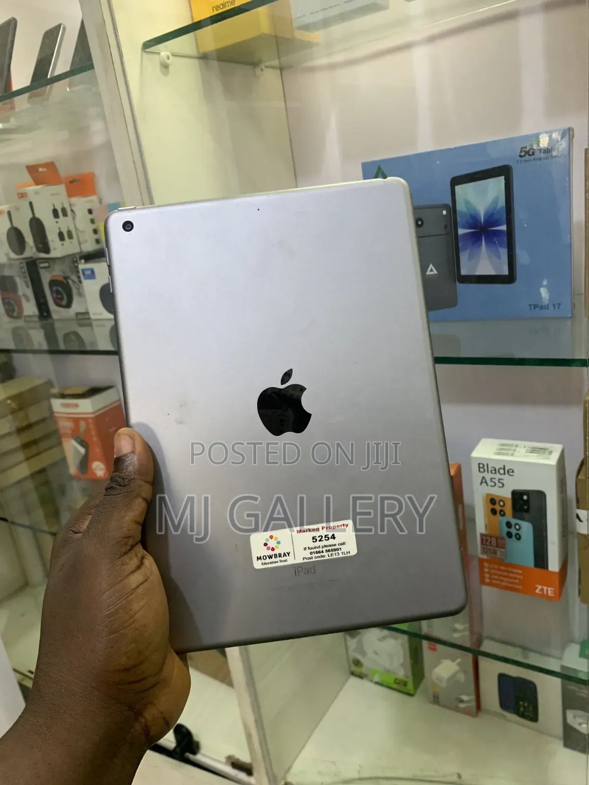 Apple iPad 9.7 128 GB Black