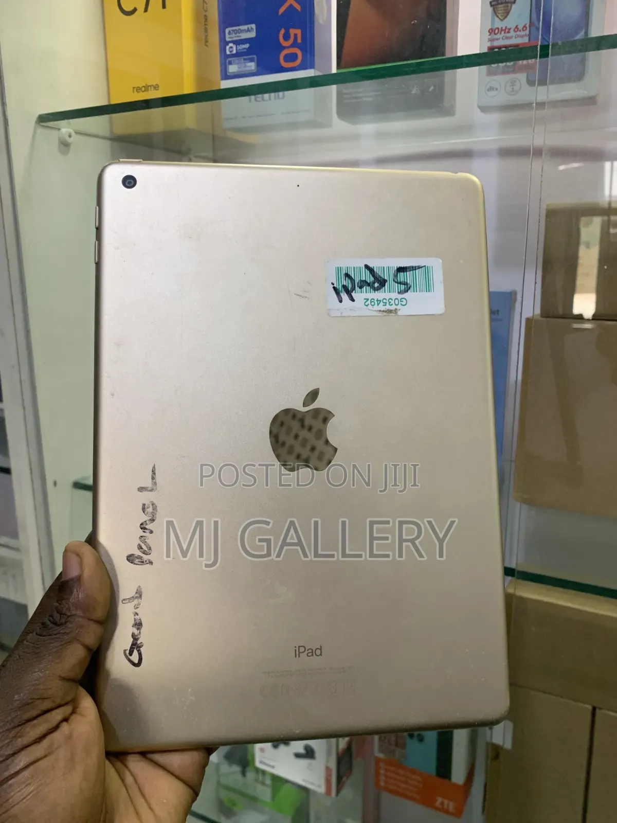 Apple iPad 9.7 128 GB Black