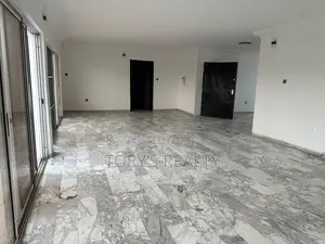 3bdrm Apartment in Ikoyi S.W for rent