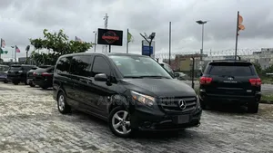 Mercedes-Benz Tourismo 2018 Black