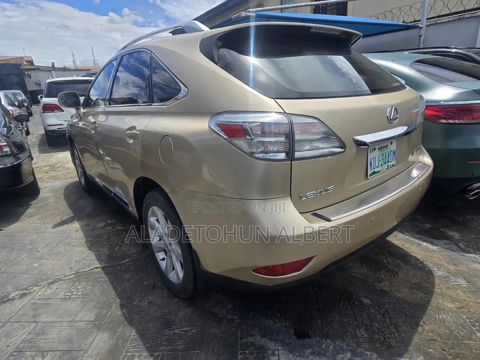 Lexus RX 2010 Gold