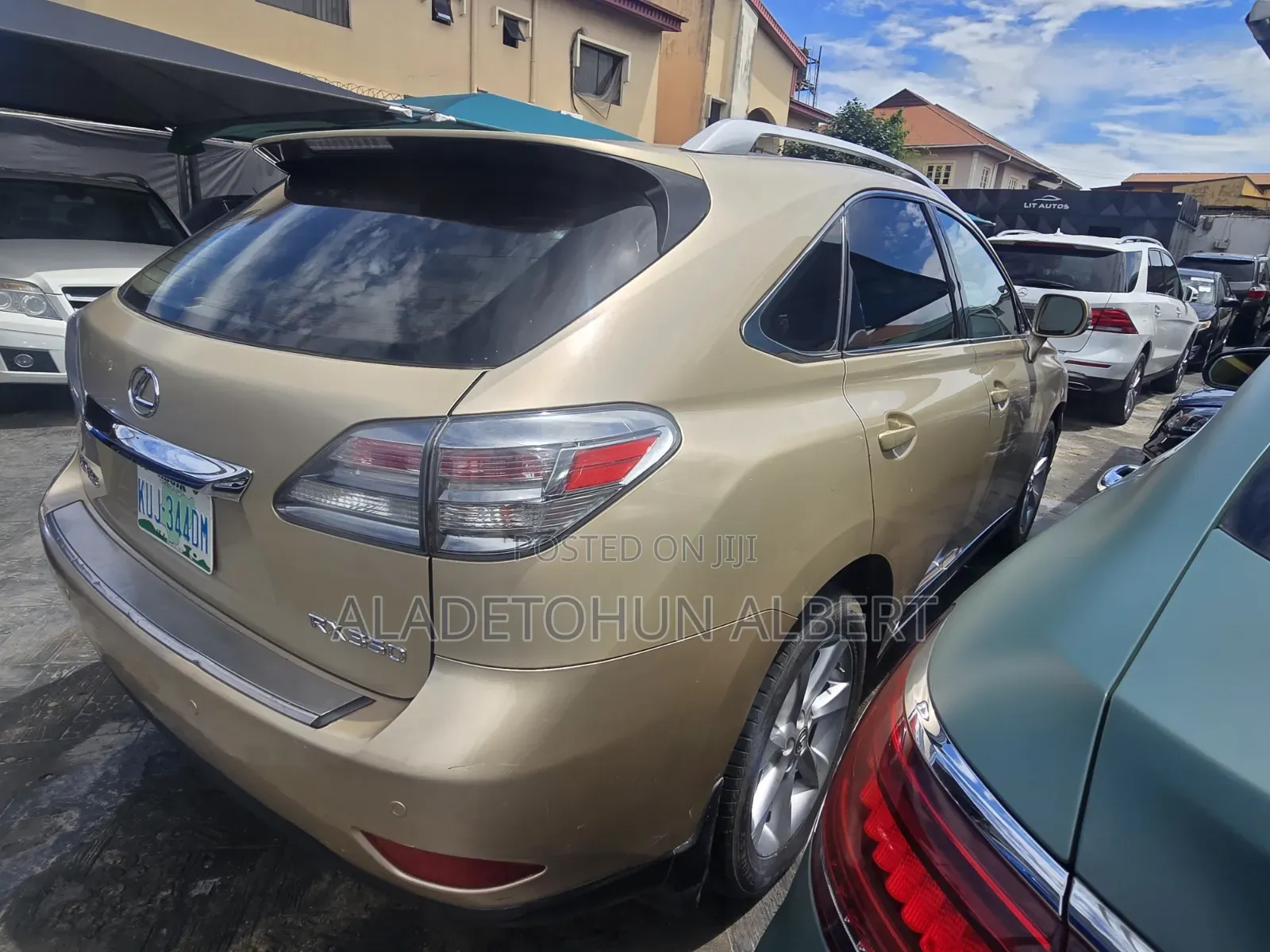 Lexus RX 2010 Gold