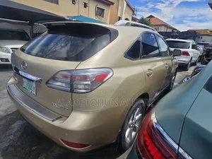Lexus RX 2010 Gold