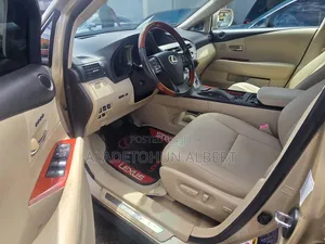 Lexus RX 2010 Gold