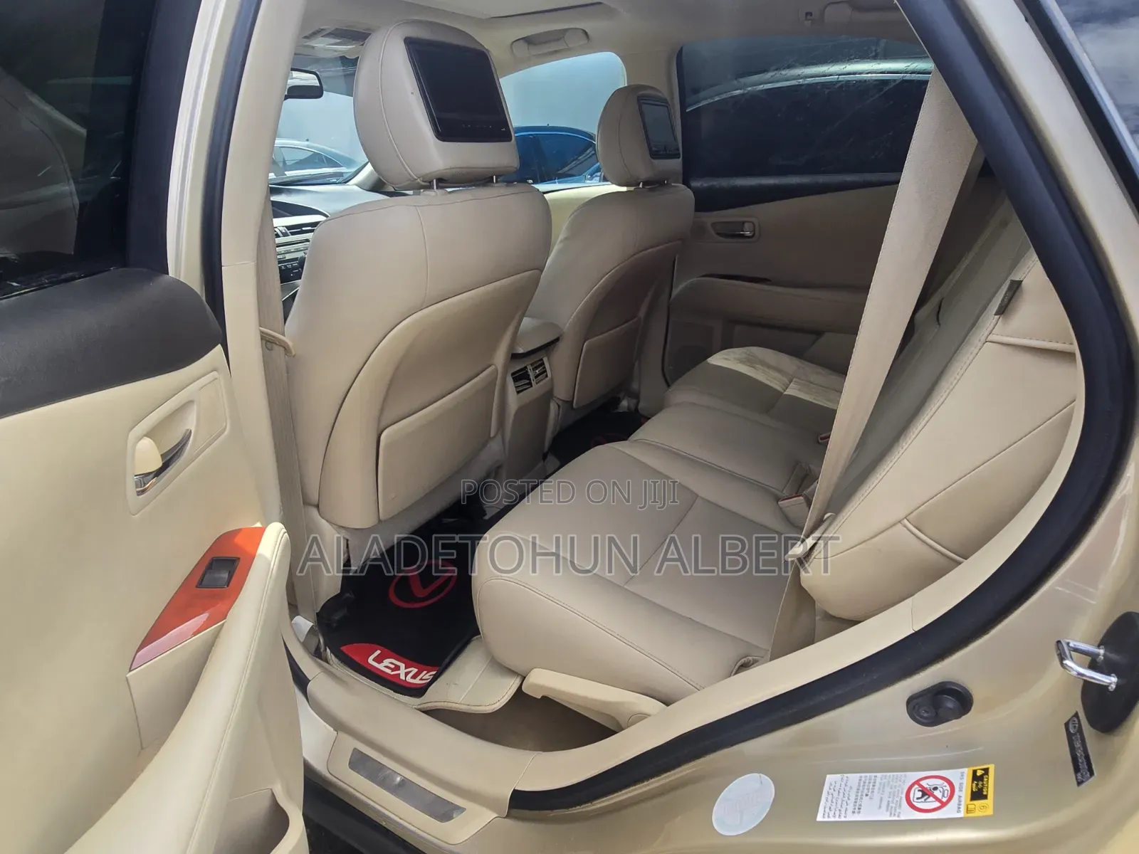 Lexus RX 2010 Gold