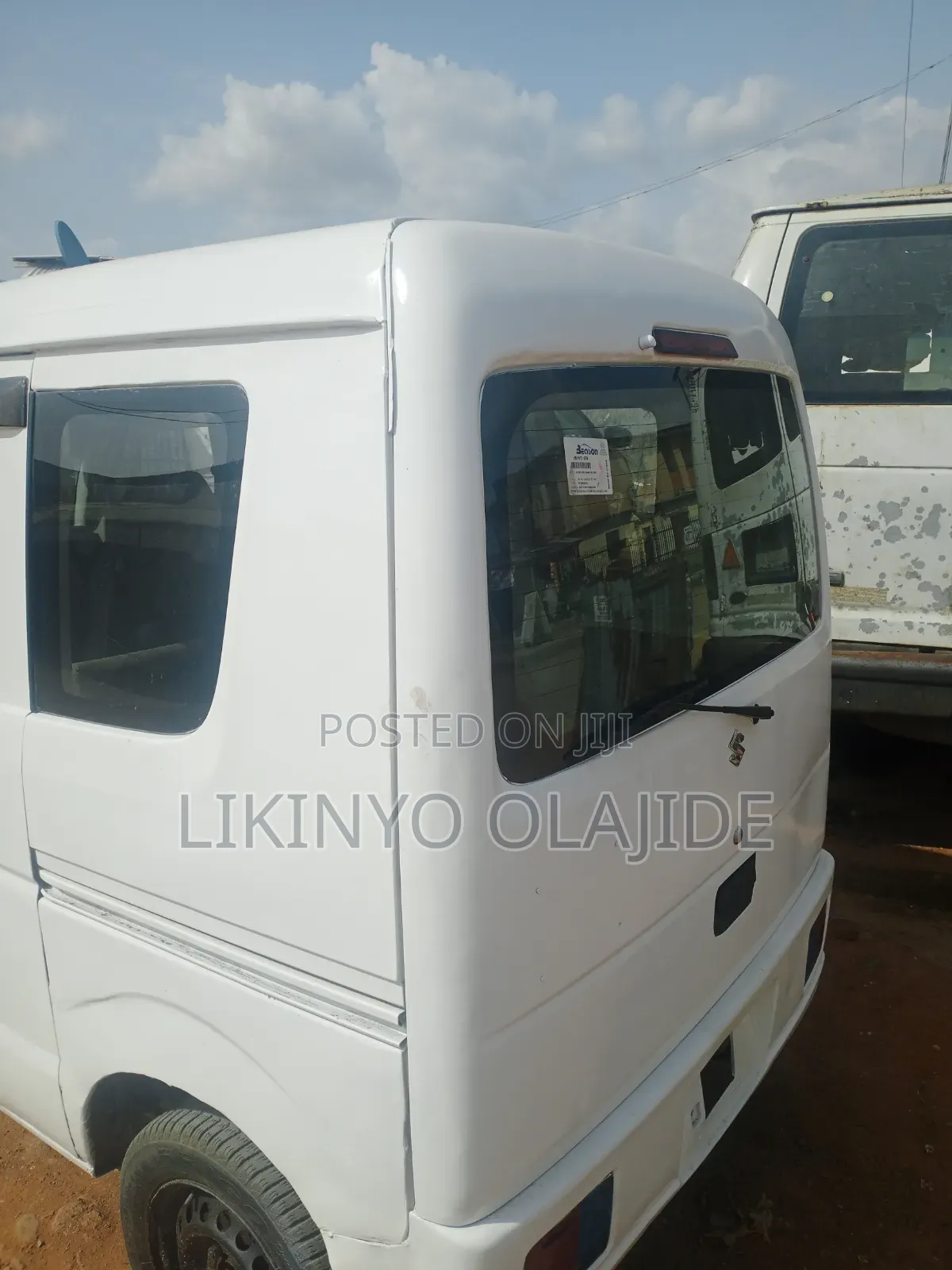 Suzuki APV Minibus 2010 White