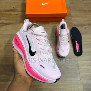 Nike Vomero Plus Pink Foam Hyper Pink Sneakers