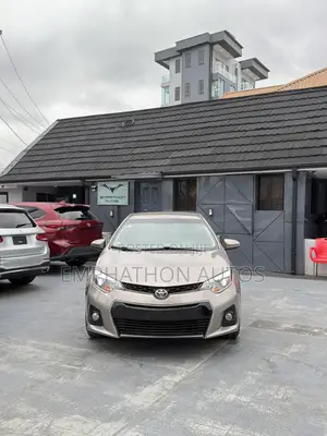 Toyota Corolla 2016 Gold