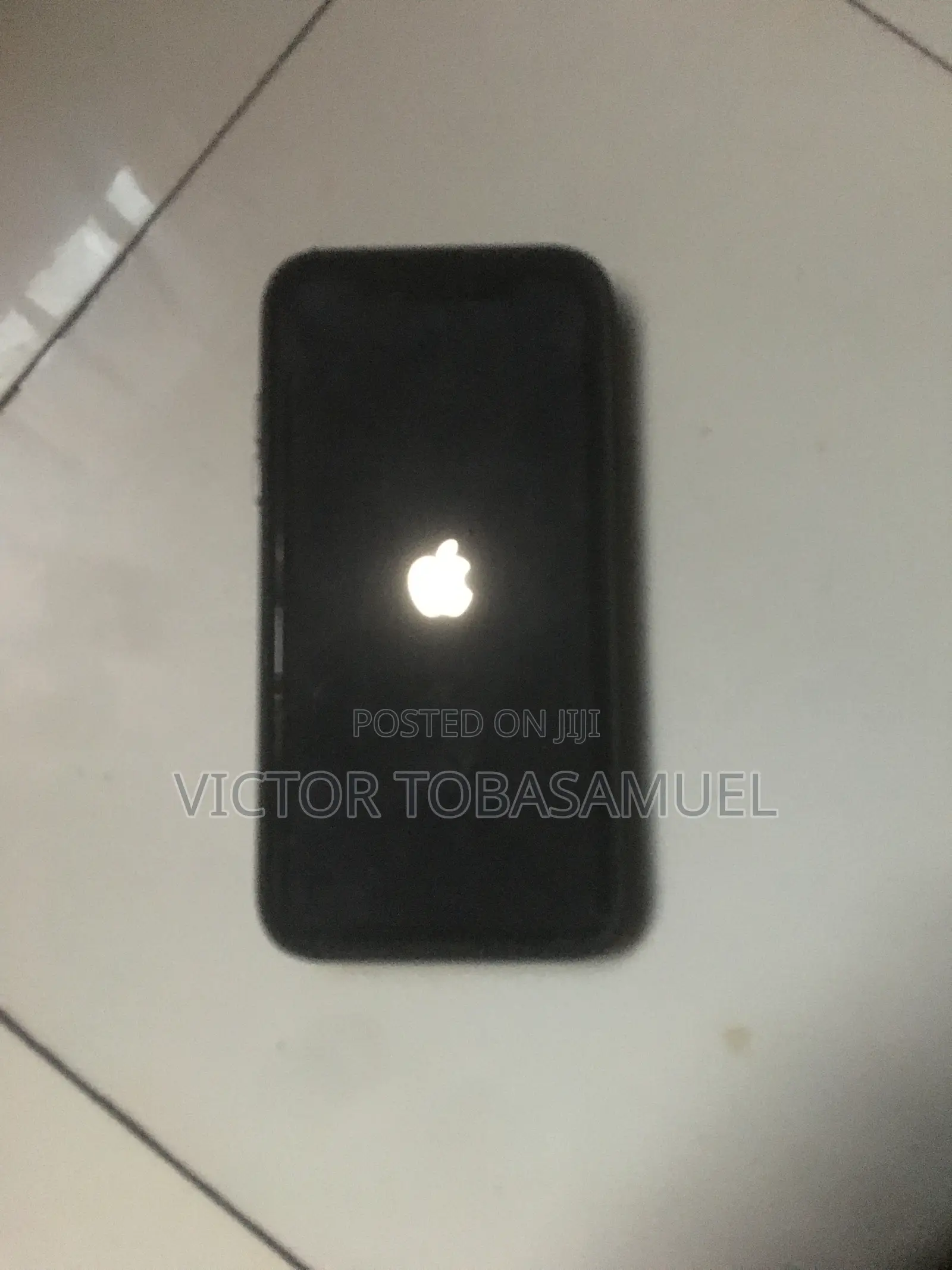 Apple iPhone 11 64 GB White