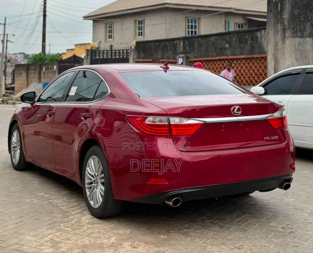Lexus ES 2013 Red