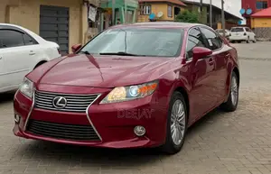 Lexus ES 2013 Red