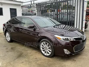 Toyota Avalon Limited Sedan FWD (3.5L 6cyl 6A) 2013 Burgundy