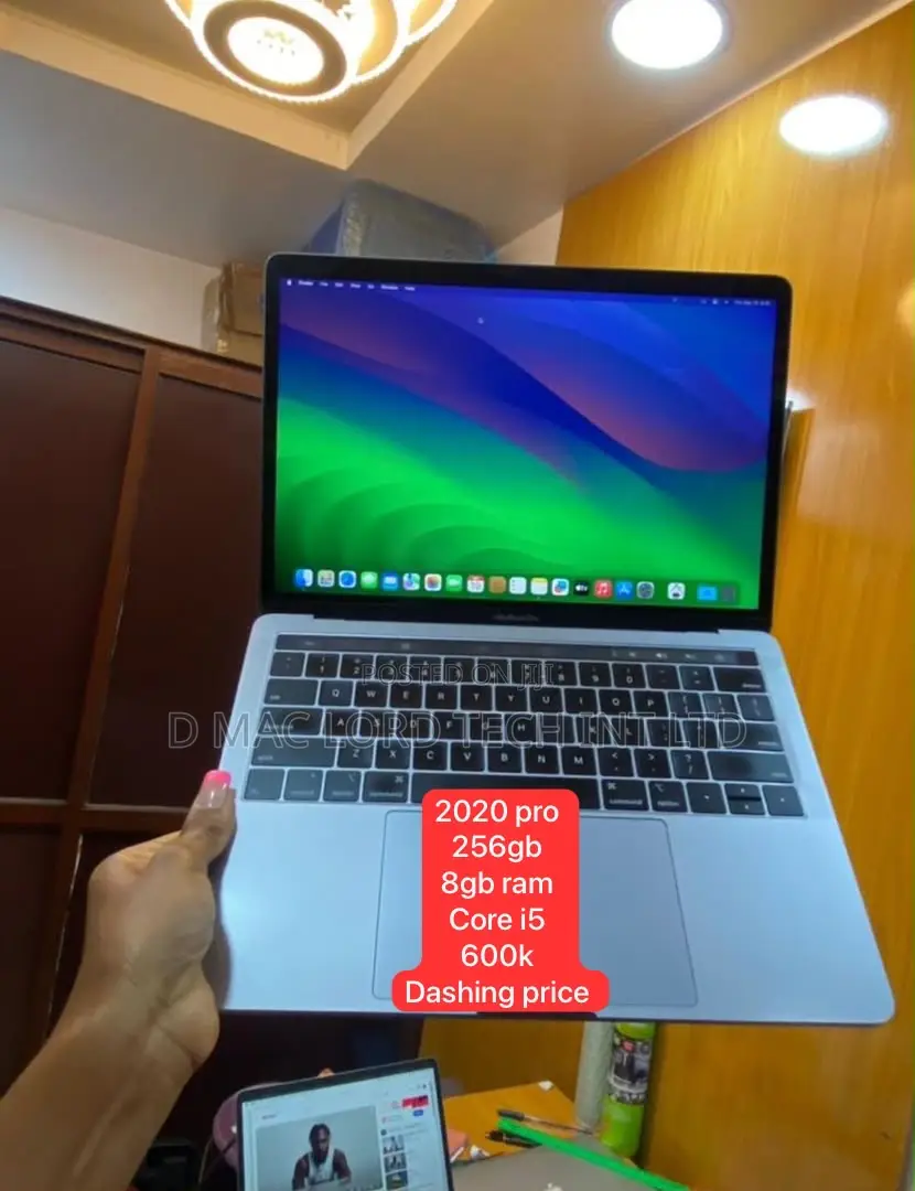Laptop Apple MacBook Pro 2020 8GB Intel Core i5 SSD 256GB