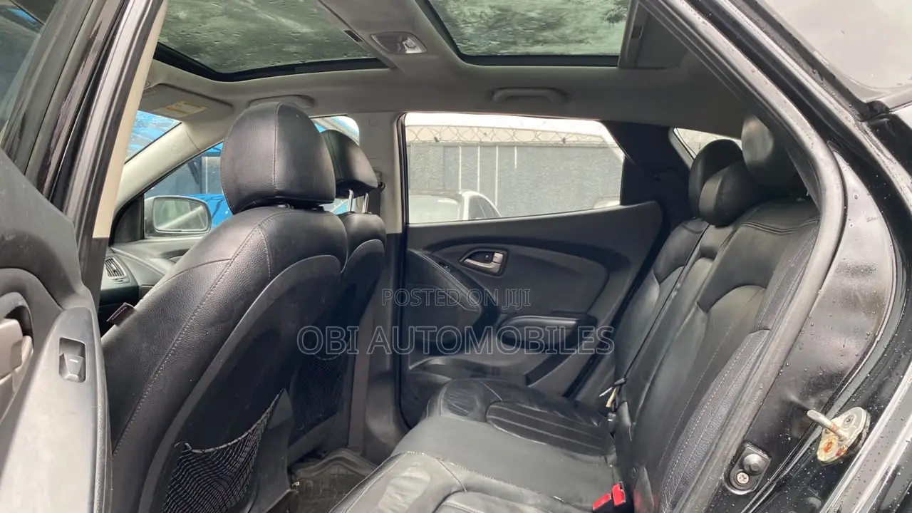 Hyundai Tucson 2010 Black