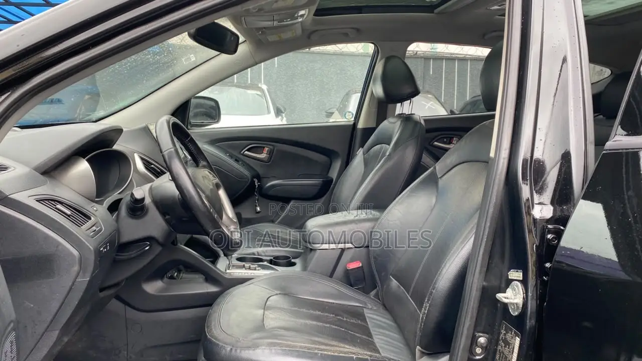 Hyundai Tucson 2010 Black