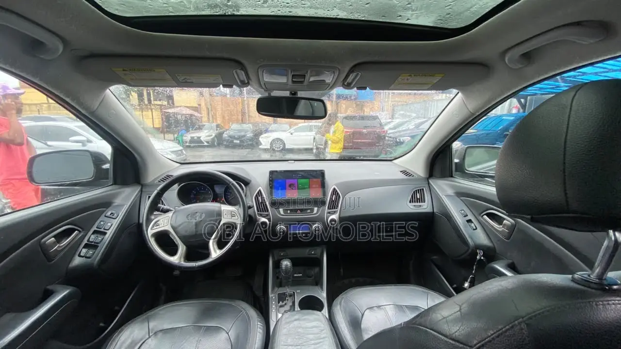 Hyundai Tucson 2010 Black