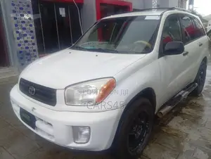 Toyota RAV4 2003 White