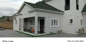 4bdrm Penthouse in Leisure Court, Sabon Lugbe for sale