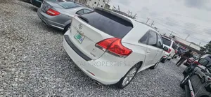 Toyota Venza 2010 White