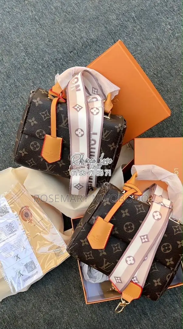 Luis Vuttion Handbag
