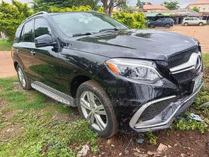 Mercedes-Benz GLE-Class 2015