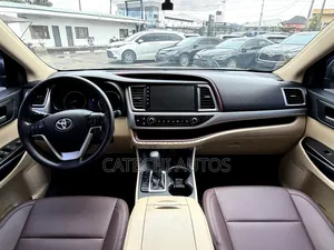 Toyota Highlander 2017 Black