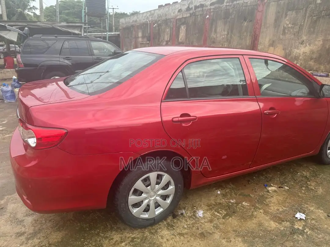 Toyota Corolla 2012 Red