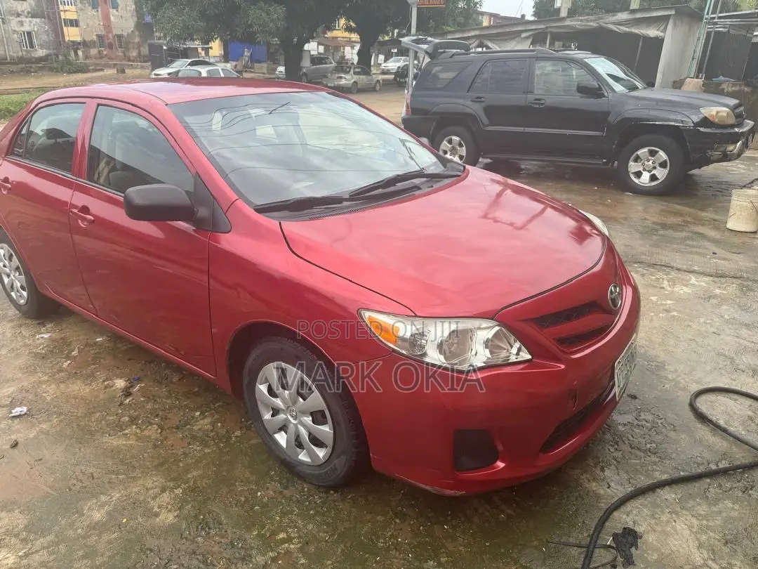 Toyota Corolla 2012 Red