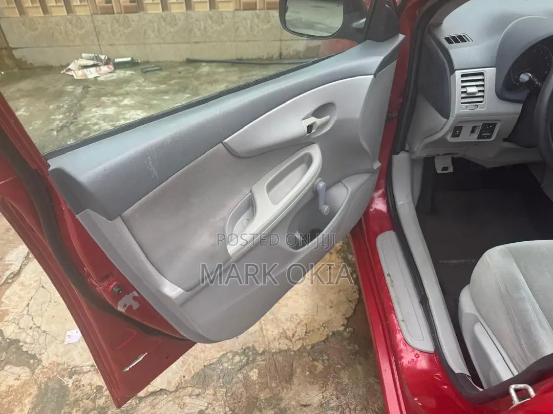 Toyota Corolla 2012 Red