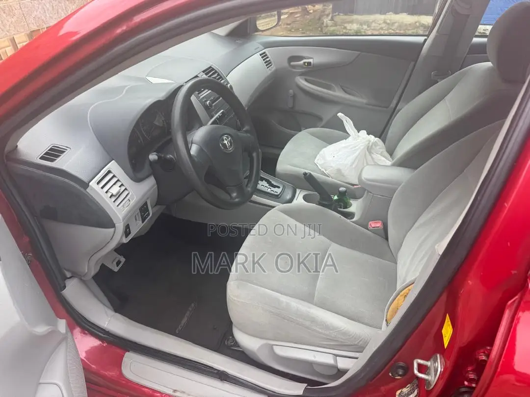 Toyota Corolla 2012 Red