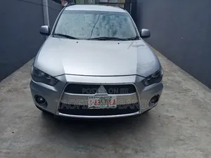 Mitsubishi Outlander 2013 Silver