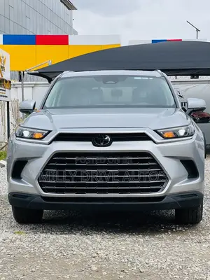 Toyota Grand Highlander XLE 2025 Gray