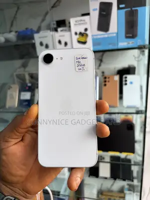 Apple iPhone 17e 256 GB White