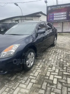 Nissan Altima Coupe 2.5 S 2009 Blue