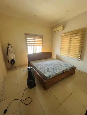 5bdrm Duplex in Osapa london for rent