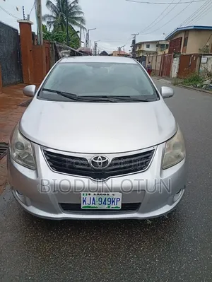 Toyota Avensis 2.0 Advanced Automatic 2011 Silver