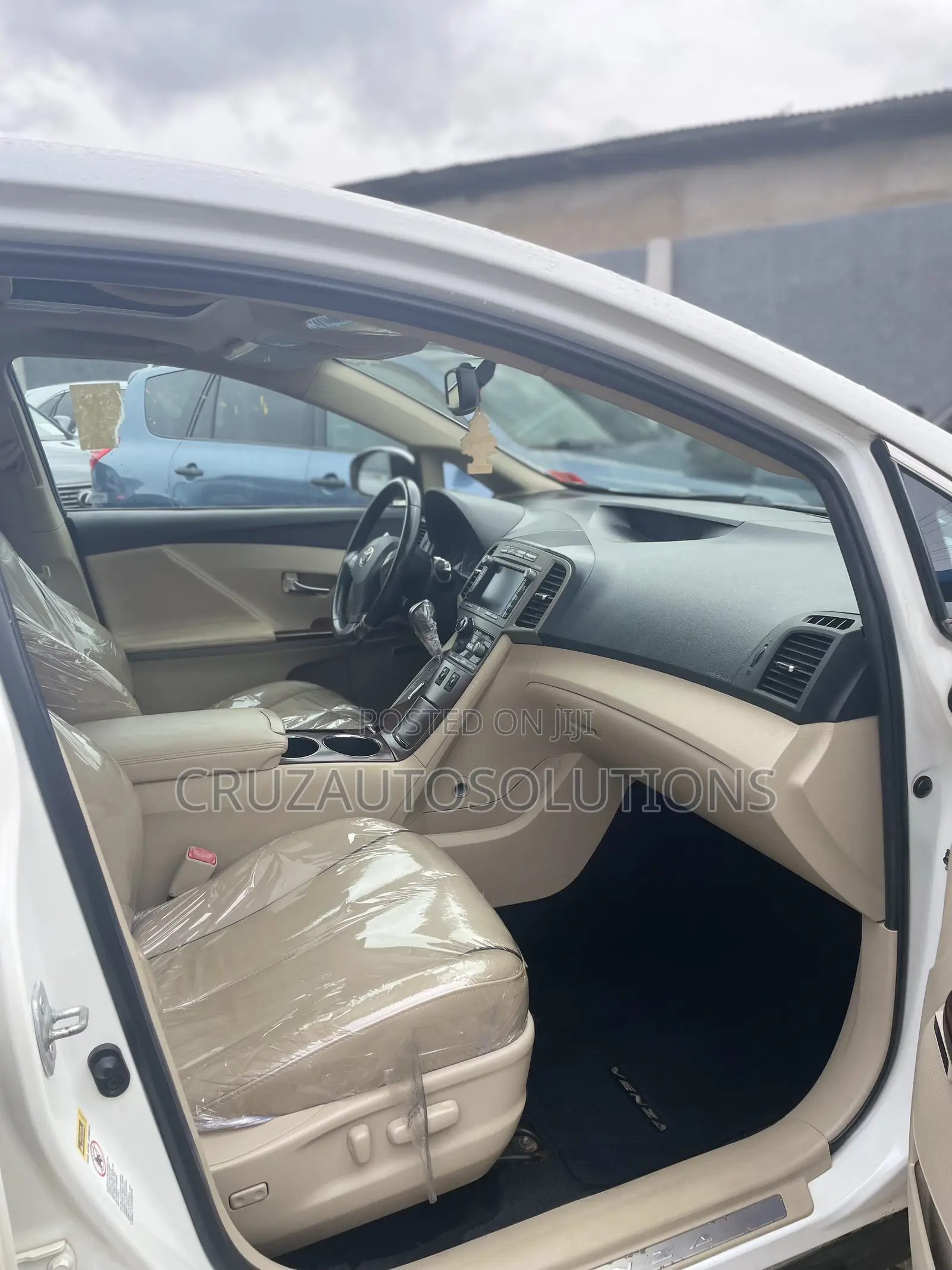 Toyota Venza 2012 White