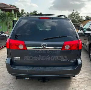 Toyota Sienna XLE Limited 2008 Blue