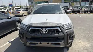 New Toyota Hilux Black Edition 2026 Black