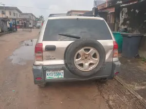 Toyota RAV4 2005
