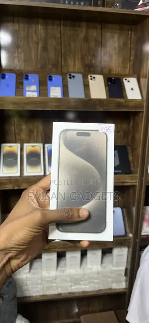 New Apple iPhone 15 Pro 256 GB Silver